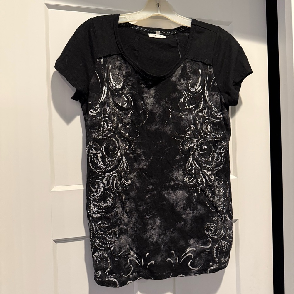 Maurices Black and Gray Graphic Embellished Blouse